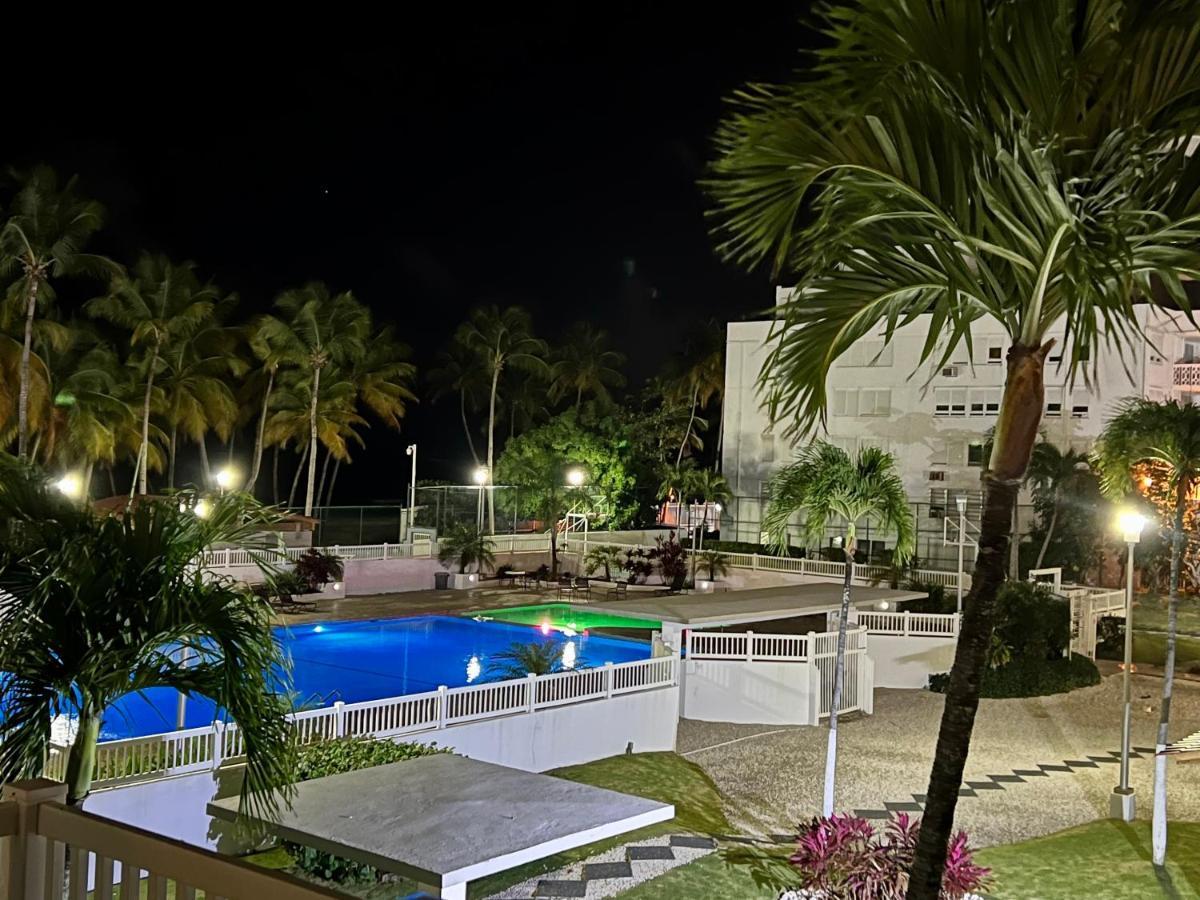 Beachfront Tropical Tantra Apartment 圣胡安 外观 照片