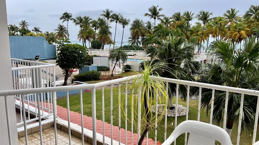 Beachfront Tropical Tantra Apartment 圣胡安 外观 照片