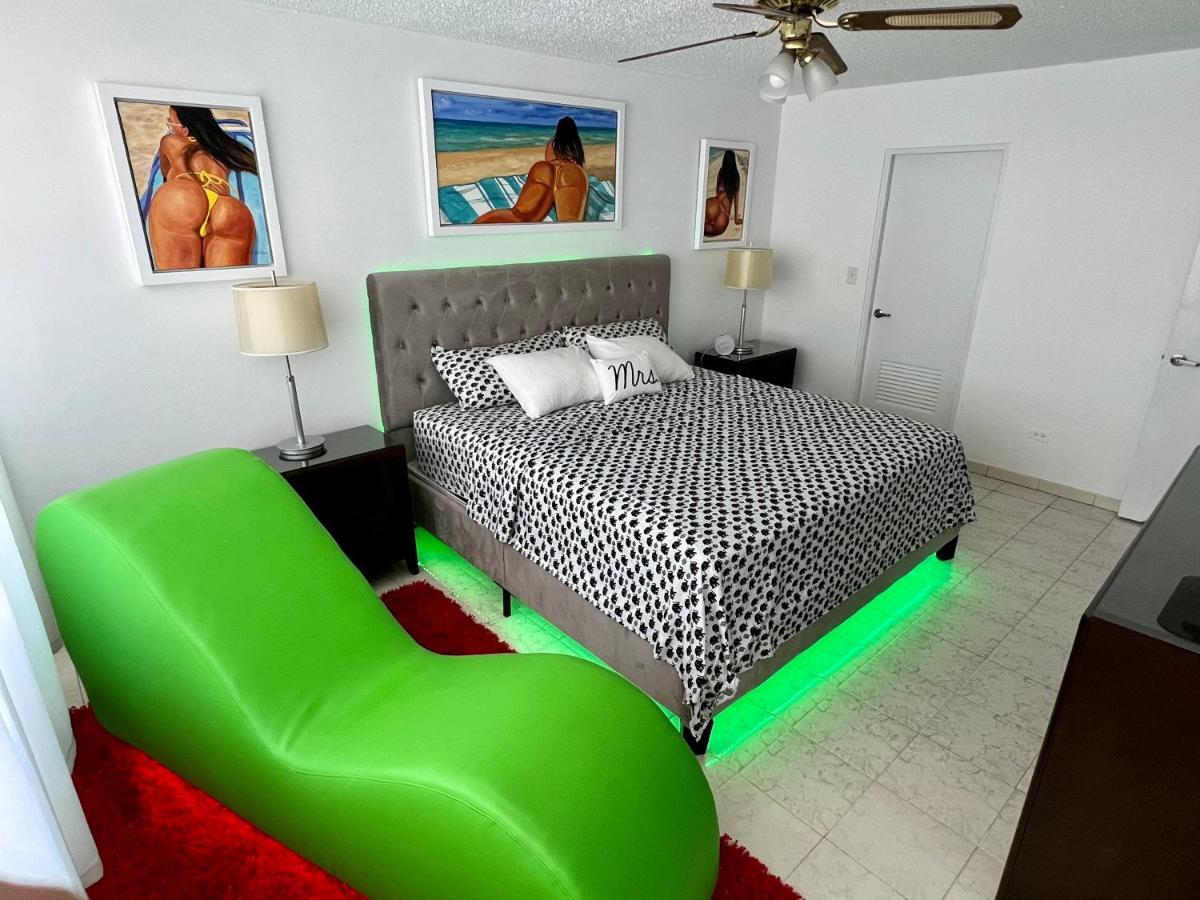 Beachfront Tropical Tantra Apartment 圣胡安 外观 照片