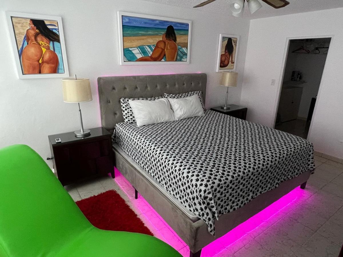 Beachfront Tropical Tantra Apartment 圣胡安 外观 照片